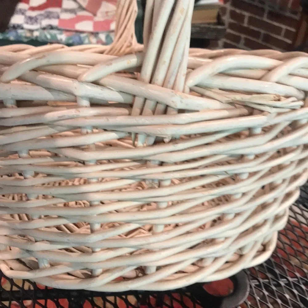 White Basket Large Sturdy Handle